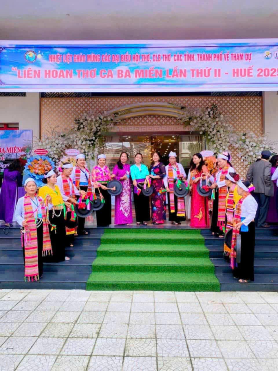 doan-nghe-si-hoa-binh-1752147753.jpg