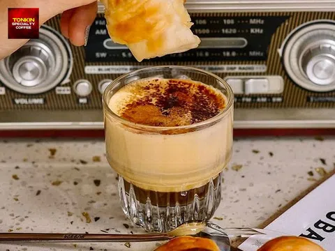 Thưởng thức Cà Phê Trứng theo phong cách Tonkin Coffee
