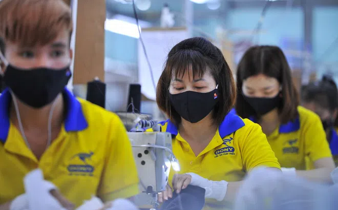 Việt Nam xuất khẩu gần 28 tỷ USD trong tháng đầu năm