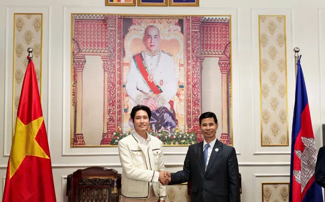 ASEAN Hiệp Hội Doanh Nhân Trà Chiều Thương Gia - Hành trình “Bước ra Thế giới” từ Phnom Penh - Campuchia